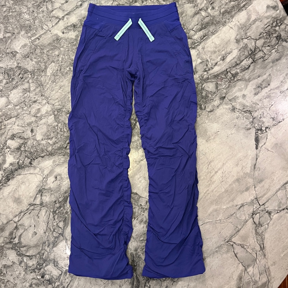 Ivivva (Lululemon) Girl’s Live To Move Dance Studio Lined Pants Size 8